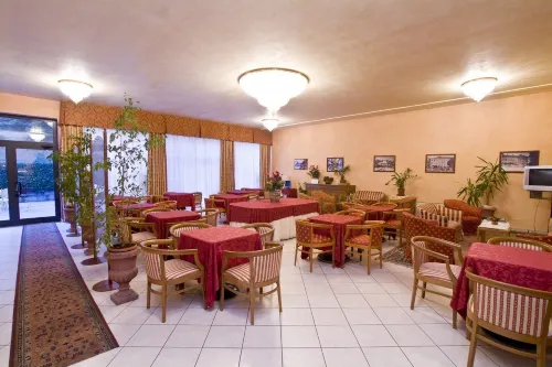 Hotel Roma Ristorazione Photos