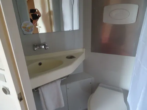 Premiere Classe Lyon Sud - Chasse Sur Rhône Chambres Photos