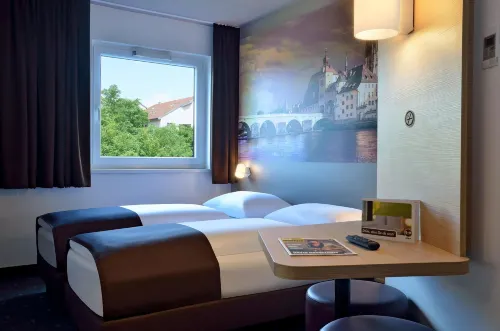 B&B HOTEL Regensburg-City Camere Photos