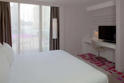 The Morrison Dublin, Curio Collection by Hilton Phòng Photos