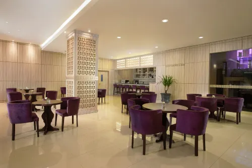 Hotel Chanti Managed by Tentrem Hotel Management Indonesia تناول الطعام Photos