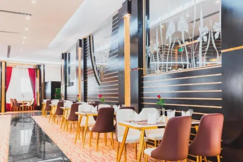 Golden Ship Hotel Dining Photos