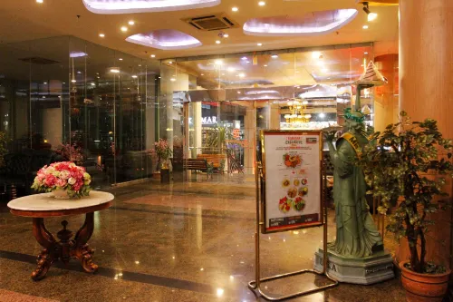 Business Hotel Tomang Espaces publics Photos