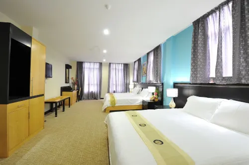 Hallmark View Hotel Zimmer Photos
