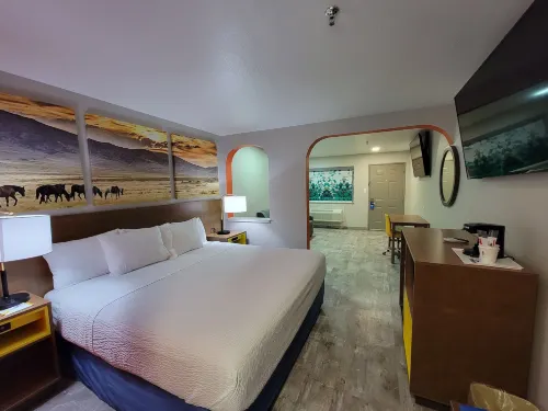 Days Inn by Wyndham Ruidoso Downs Photos