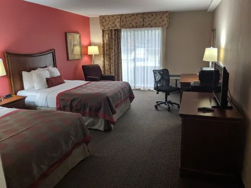 Ramada by Wyndham Raleigh Rooms Photos