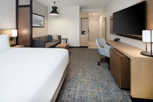 Hyatt Place Bakersfield Rooms Photos