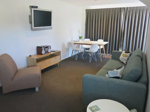 Merivale Manor Rooms Photos