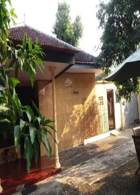 Ndalem Diajeng Homestay Eksterior Photos