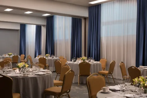 Millennium Hilton New York One UN Plaza Business Facilities Photos