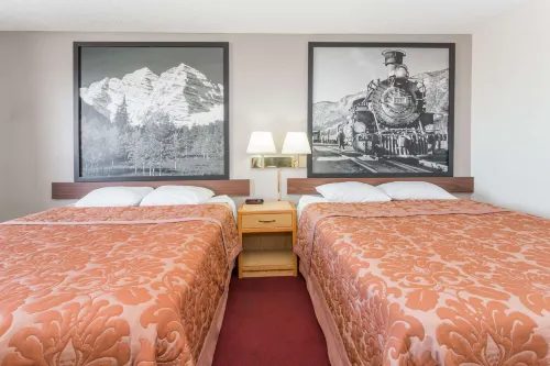 Super 8 by Wyndham Grand Junction Colorado Rooms Photos