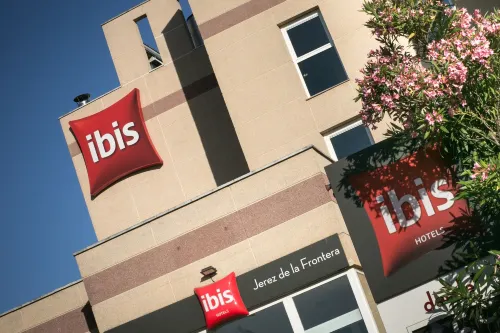 Ibis Jerez de La Frontera Extérieur Photos