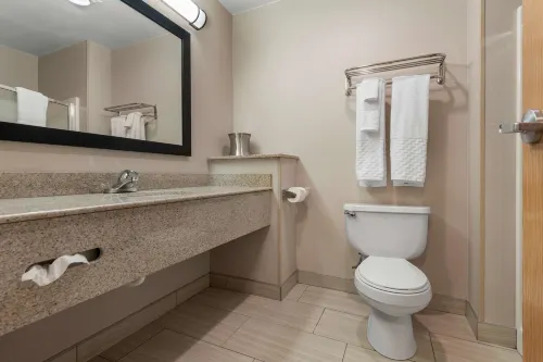 Best Western University Inn Rooms Photos