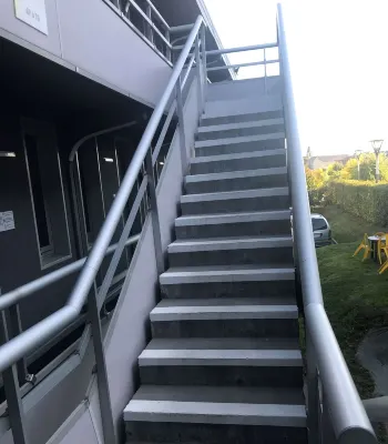 Première Classe Espaces publics Photos
