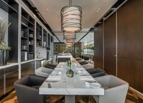 Discovery Primea, Manila Dining Photos