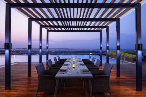 Marriott Executive Apartments Hyderabad Dining Photos