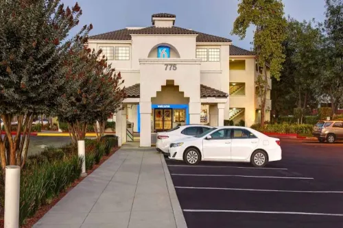 Motel 6 Sunnyvale, CA - North Exterior Photos