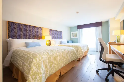 Best Western Premier Toronto Airport Carlingview Hotel Kamar Photos