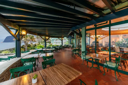 Pestana Ocean Bay Resort Spisning Photos