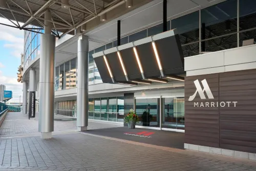 Toronto Marriott City Centre Hotel Featured Photos