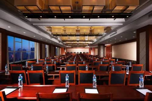Holiday Inn Express Luoyang City Center Fasilitas Bisnis Photos