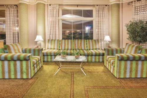 La Quinta Inn & Suites by Wyndham Charlotte Airport South Öffentliche Flächen Photos