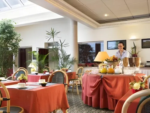 Escale Oceania Orleans Featured Photos