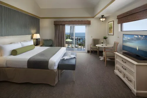 Inn at the Cove Rooms Photos