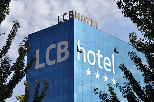LCB Hotel Fuenlabrada Exterior Photos