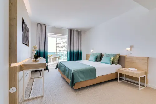 Hotel Sol e Mar Albufeira - Adults Only Rooms Photos
