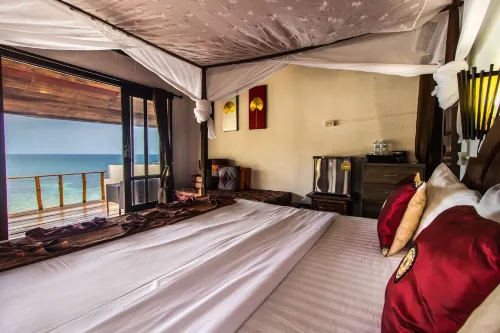 Taatoh Seaview Resort Photos