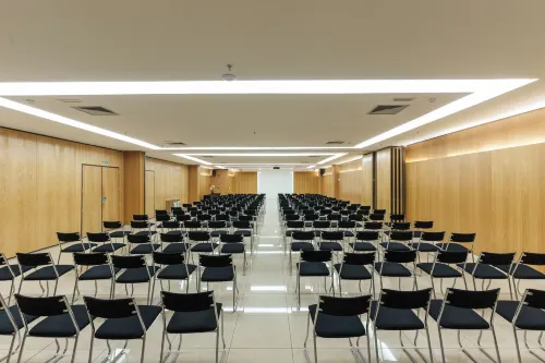 Cullinan Hplus Premium Business Facilities Photos