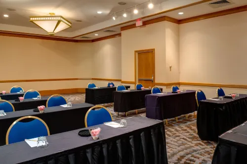DoubleTree by Hilton Tulsa - Warren Place Leisure & Recreation Photos