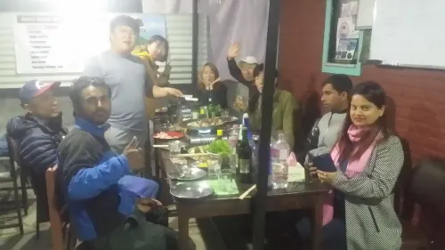 Harry Guest House & Restaurant Makanan Photos