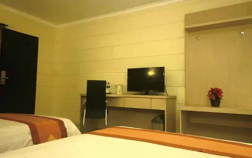 Hotel Mega Lestari Chambres Photos