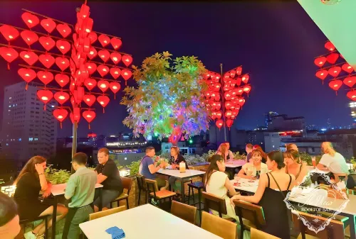 Duc Vuong Saigon Hotel - Bùi Viện Ăn uống Photos