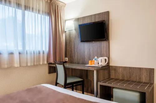 Comfort Hotel Toulouse Sud Photos