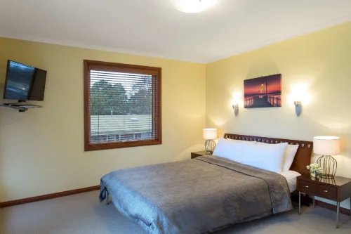 Best Western Colonial Village Motel Photos