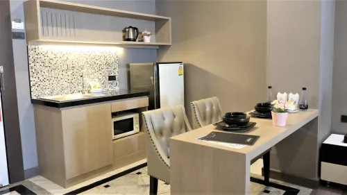 KTK Pattaya Hotel & Residence Kamar Photos