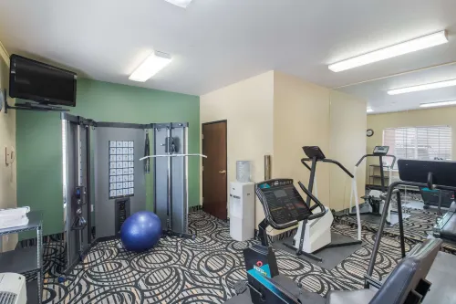 Quality Inn & Suites Airport West Leisure & Recreation Photos