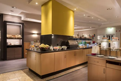 Ramada by Wyndham Hannover Makanan Photos