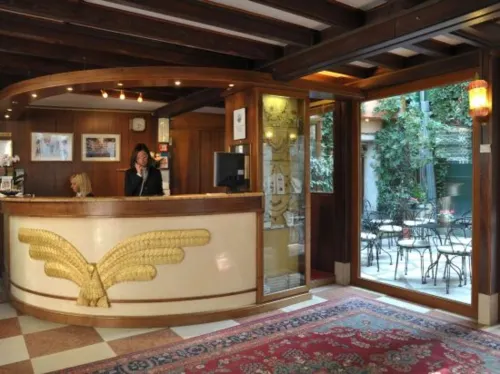 Hotel La Fenice et des Artistes Photos