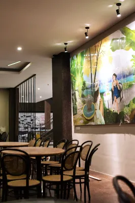 EASTERN HOTEL BOJONEGORO Area Publik Photos