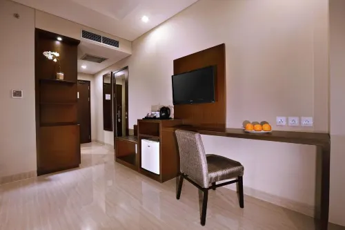 ASTON Imperial Bekasi Hotel & Conference Center Kamar Photos