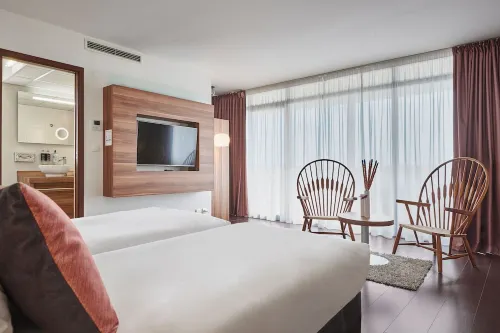 Hotel Gatsby by HappyCulture Photos
