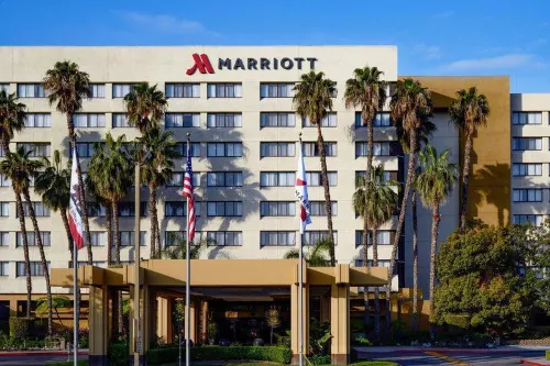 Long Beach Marriott Huoneet Photos