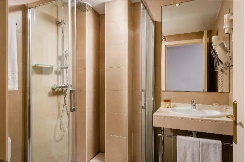 Petit Palace Trencadis Rooms Photos