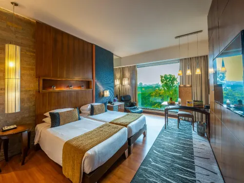 O Hotel Pune Photos
