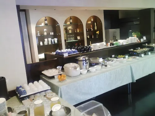 Okaya Central Hotel Restauration Photos