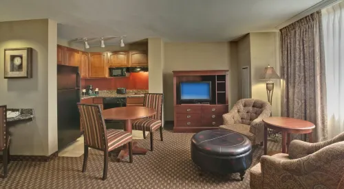 Clarion Collection Hotel Arlington Court Suites Rooms Photos